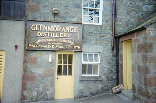 Glenmorangie distillery shop